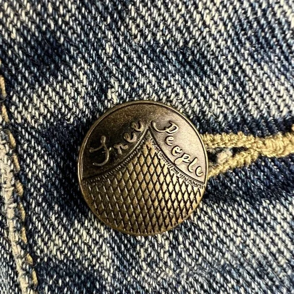 Free People Throwback Distressed Denim Jacket Hoodie‎ Size S Grunge Streetwear - Picture 7 of 11